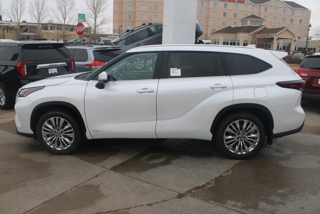 2026 Toyota Highlander Hybrid Hybrid Platinum