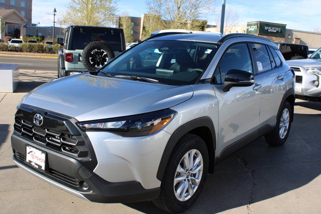 2026 Toyota Corolla Cross LE