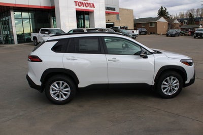 2026 Toyota Corolla Cross LE