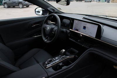 2025 Toyota Toyota Crown Signia Limited