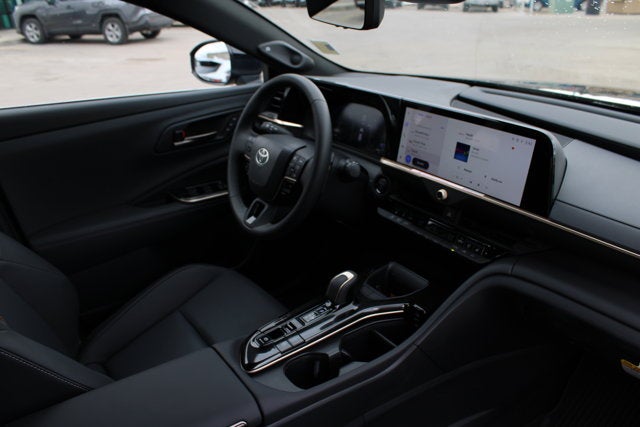 2025 Toyota Toyota Crown Signia Limited