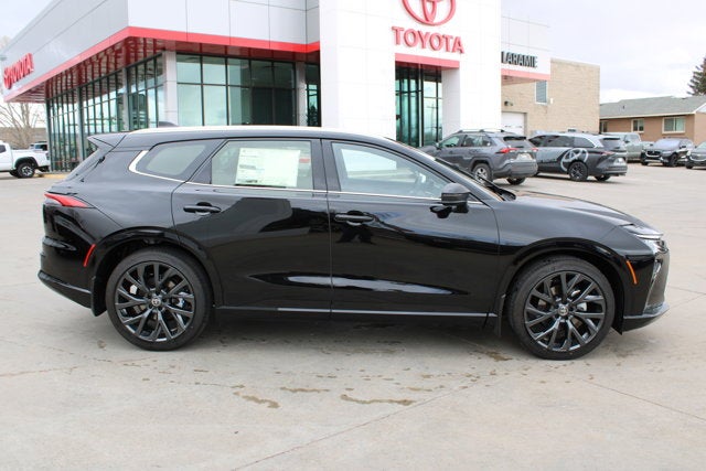 2025 Toyota Toyota Crown Signia Limited