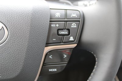 2025 Toyota Toyota Crown Signia Limited