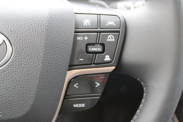 2025 Toyota Toyota Crown Signia Limited