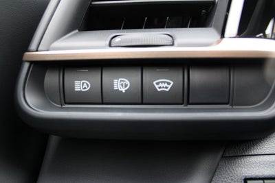 2025 Toyota Toyota Crown Signia Limited