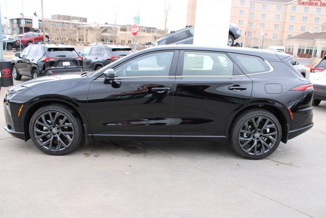 2025 Toyota Toyota Crown Signia Limited