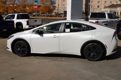 2026 Toyota Prius Plug-in Hybrid SE