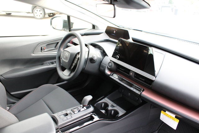 2027 Toyota Prius Plug-in Hybrid SE