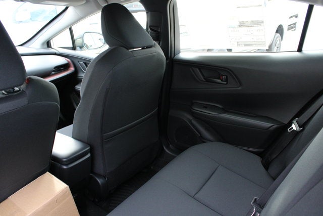 2027 Toyota Prius Plug-in Hybrid SE