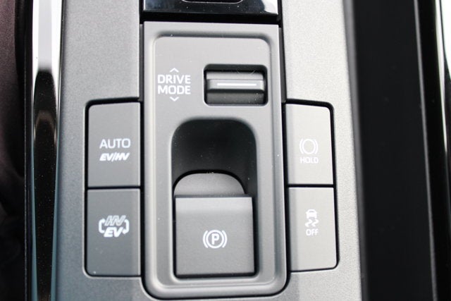 2027 Toyota Prius Plug-in Hybrid SE