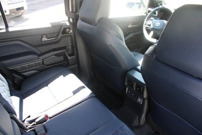 2026 Toyota 4Runner i-FORCE MAX Platinum