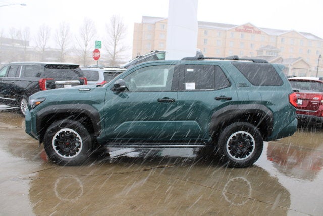 2026 Toyota 4Runner i-FORCE MAX TRD Off-Road Premium i-FORCE MAX