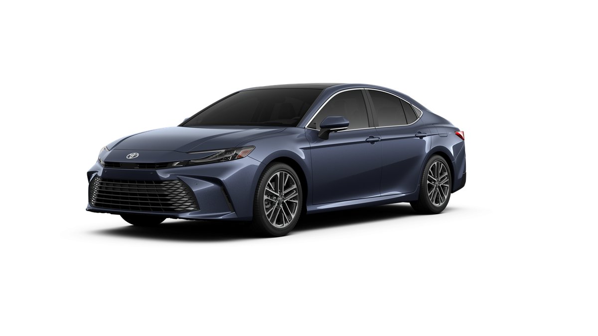 2026 Toyota Camry XLE AWD Hybrid's photo